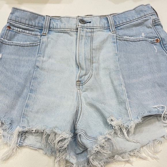 Abercrombie & Fitch Pants - NWOT a&f the cut off short 10.5" high rise light wash 90s denim 29/8